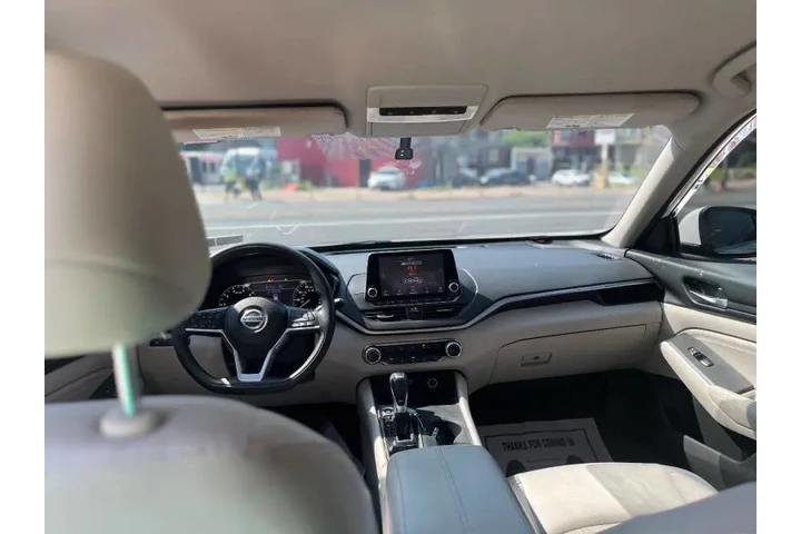 $9995 : 2019 Altima 2.5 S image 9