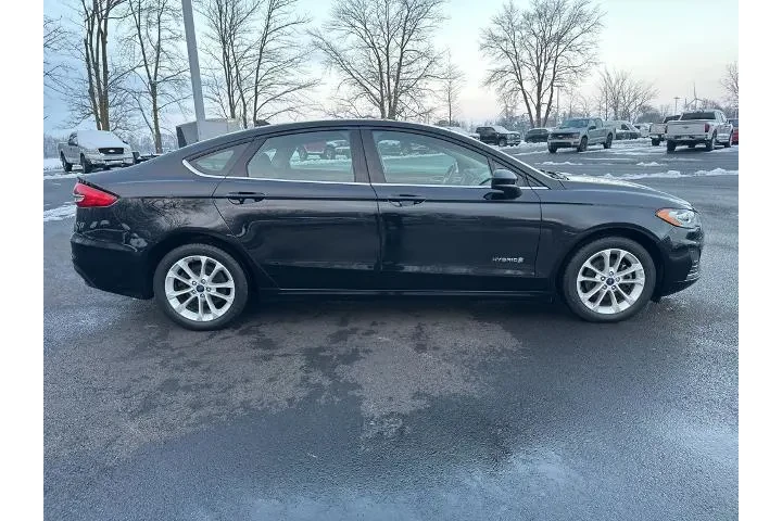 $17095 : Ford Fusion Hybrid 2019 SE 4 image 4