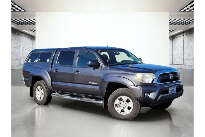 $20991 : Toyota Tacoma 2013 4x4 V6 4d image 2