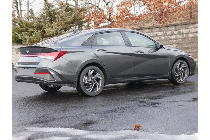 $20750 : Hyundai ELANTRA 2025 SEL Spo image 7