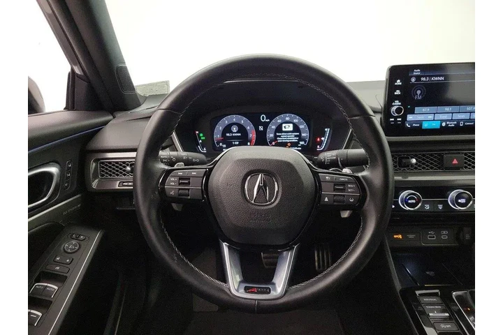$31998 : Acura Integra 2024 4dr Liftb image 10