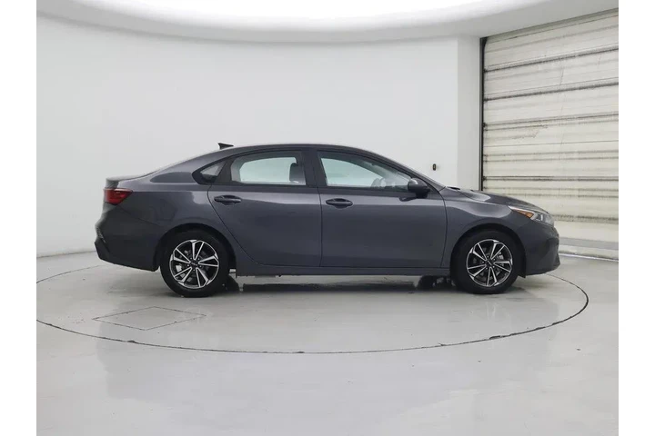 $18998 : Kia Forte 2023 LXS 4dr Sedan image 7