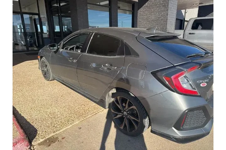 $13297 : Honda Civic 2017 Sport 4dr H image 2