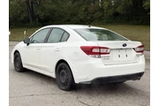 $3999 : 2017 Impreza 2.0i thumbnail