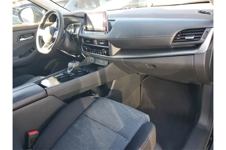 $18490 : Nissan Rogue 2023 SV 4dr Cro image 10