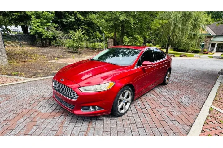 $4999 : 2013 Fusion SE image 1