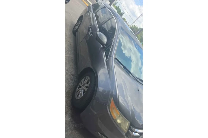 $11500 : 2015 Honda odyssey EX-L image 2