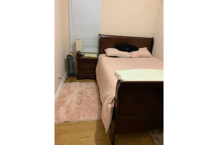 $800 : Cuarto de renta image 2