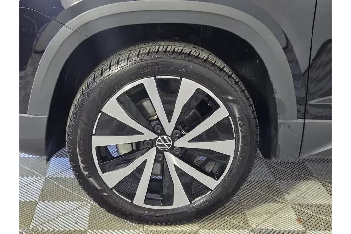 $18888 : Volkswagen Taos 2024 SE 4dr image 5