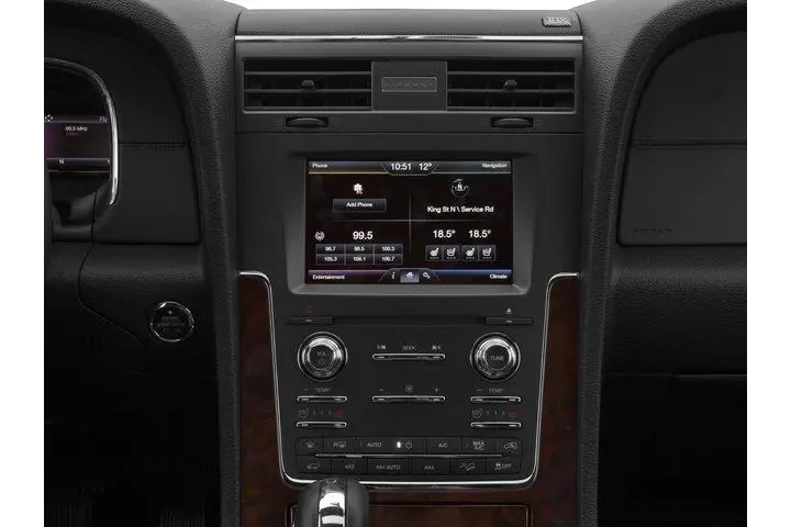 $15990 : Lincoln Navigator 2017 4x2 S image 10