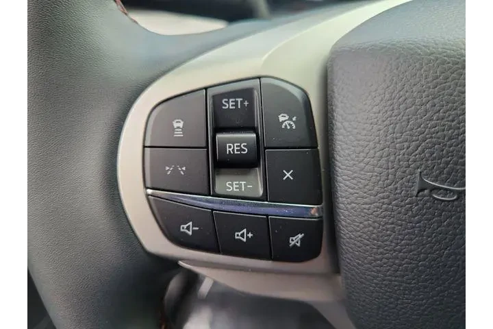 $38988 : Ford Explorer 2026 Active 4d image 5