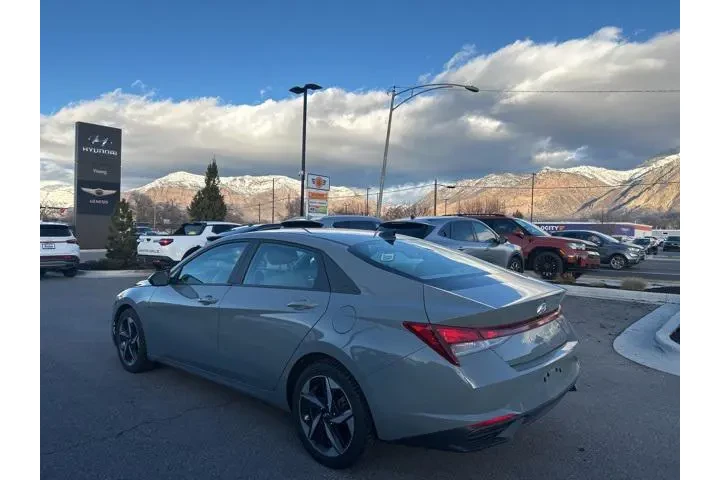 $17969 : Hyundai ELANTRA 2023 SEL 4dr image 7