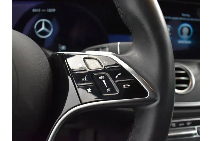 $38995 : Mercedes-Benz E-Class 2022 A image 7