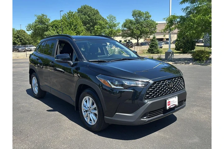 $30299 : Gold Certified 2024 Corolla C image 9