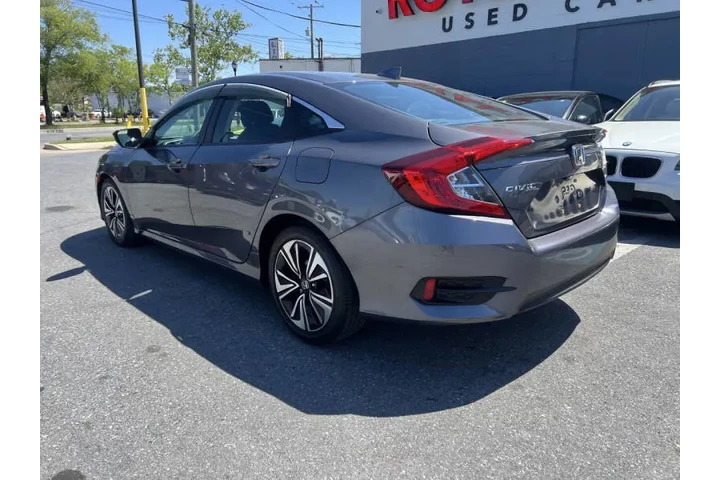 $11900 : 2017 Civic EX-T image 8
