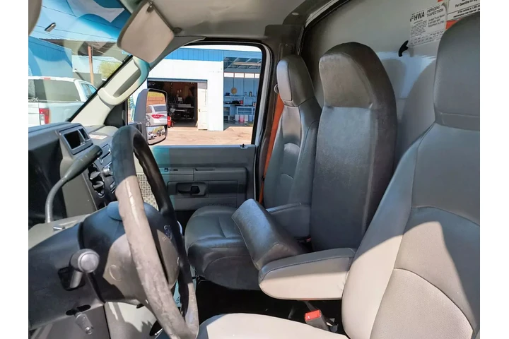 $18995 : 2017 FORD E350 SUPER DUTY CUT image 2