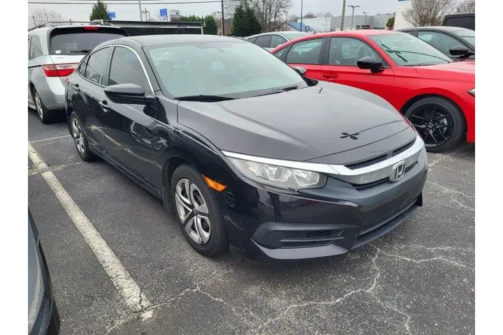 $13750 : Honda Civic 2018 LX 4dr Seda image 3