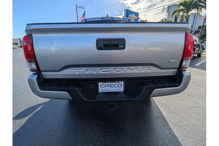 $26997 : Toyota Tacoma 2022 4x2 TRD O image 9