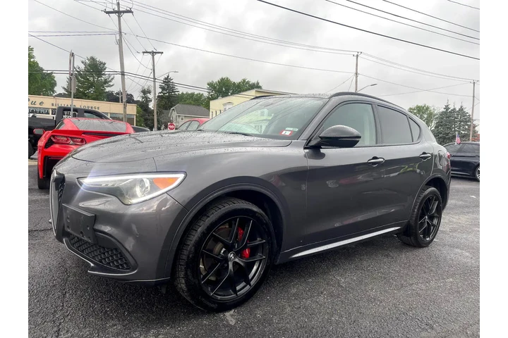 $20998 : 2021 Alfa Romeo Stelvio image 3