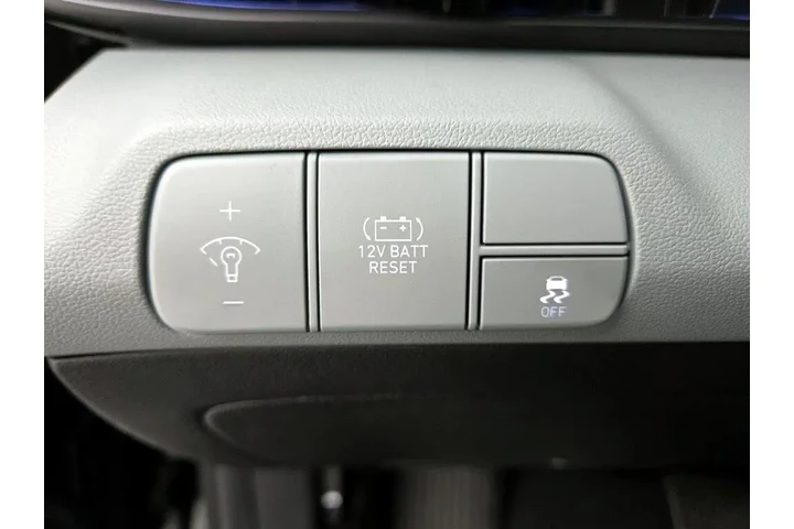 $24998 : Hyundai ELANTRA Hybrid 2025 image 5