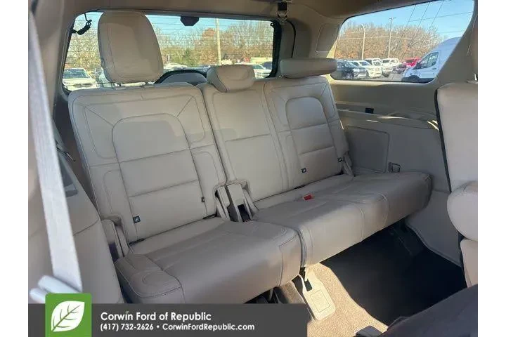 $29989 : Lincoln Navigator 2019 4x4 R image 9