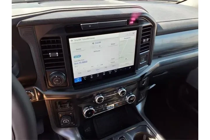 $65550 : Ford F-150 2025 4x4 Lariat 4 image 10