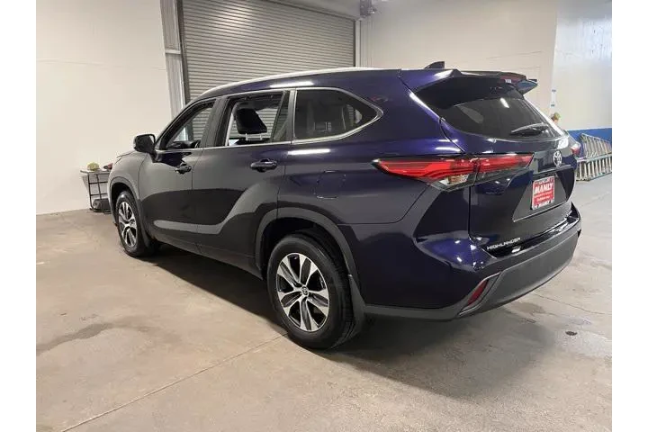 $33989 : Toyota Highlander 2023 AWD X image 5