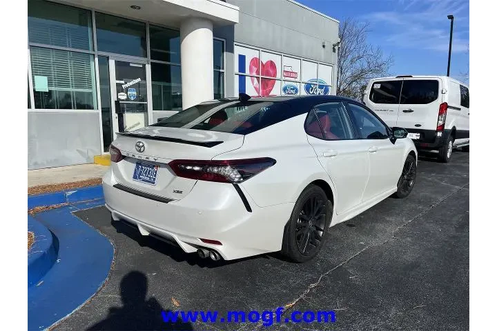 $28695 : Toyota Camry 2024 XSE 4dr Se image 3
