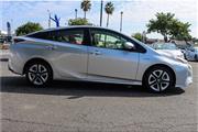 2017 Toyota Prius Three thumbnail