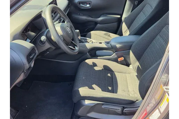 $23991 : Honda HR-V 2025 LX 4dr Cross image 10