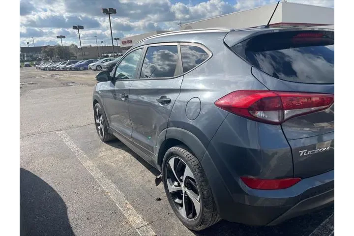 $5977 : Hyundai TUCSON 2016 AWD Spor image 5