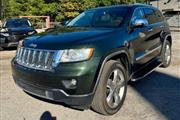 $9500 : 2011 Grand Cherokee Overland thumbnail