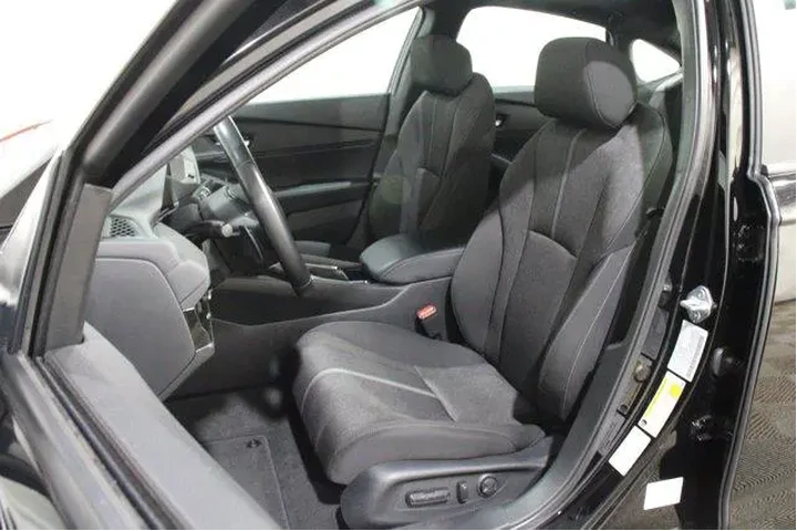 $31892 : Honda Accord Hybrid 2025 Spo image 5