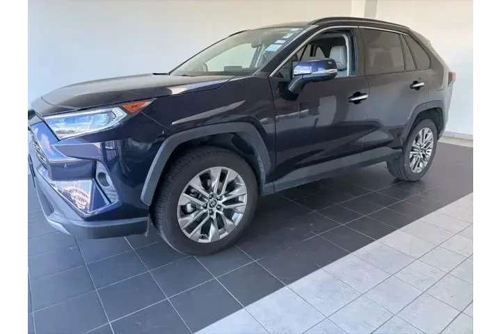 $29999 : Toyota RAV4 2021 Limited 4dr image 2