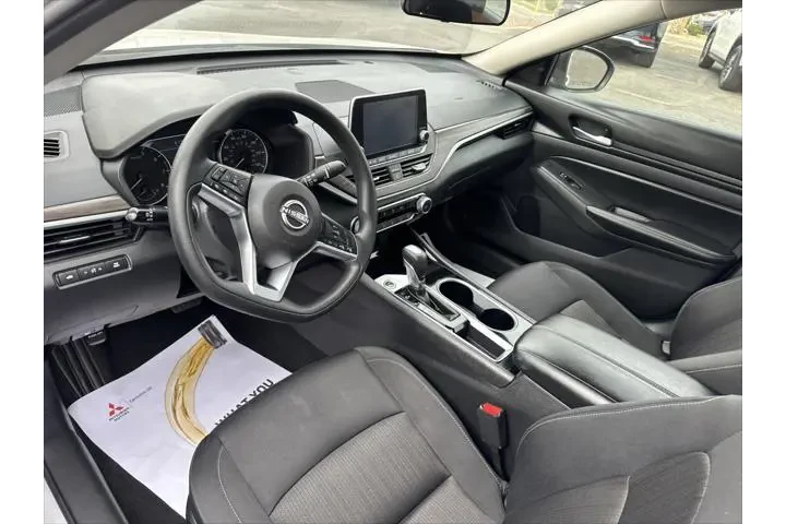 $21999 : Nissan Altima 2024 2.5 SV 4d image 10