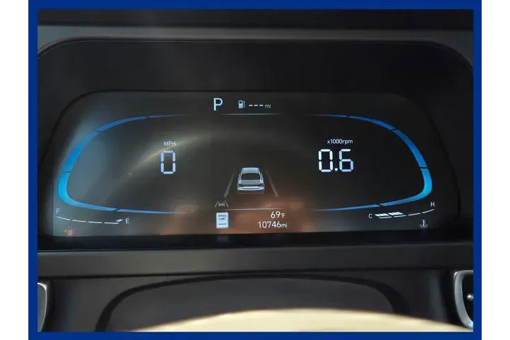 $22949 : Hyundai ELANTRA 2025 SEL Spo image 4