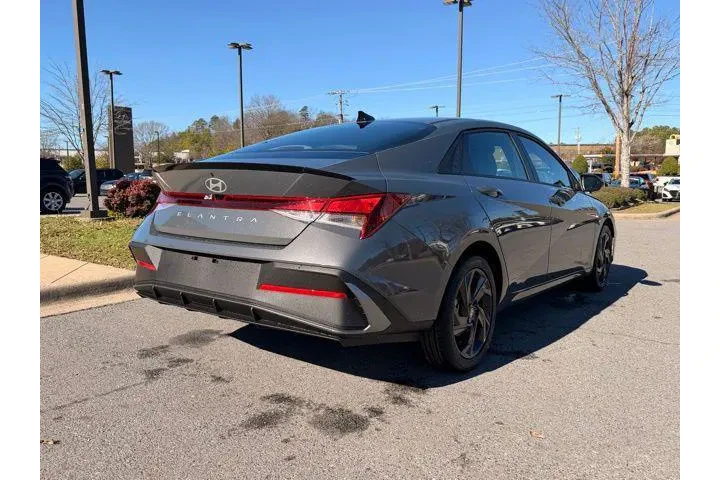 $22909 : Hyundai ELANTRA 2026 SEL Spo image 7