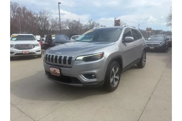 $13950 : 2019 Cherokee Limited image 2