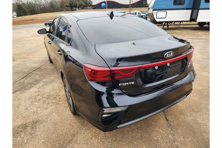 $12732 : Kia Forte 2019 S 4dr Sedan image 6