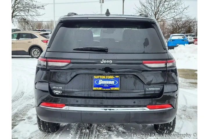 $31996 : Jeep Grand Cherokee 2024 4x4 image 10