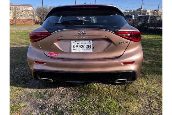 $15995 : 2017 QX30 Premium image 7
