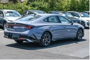 $26089 : Hyundai SONATA 2025 SEL 4dr thumbnail