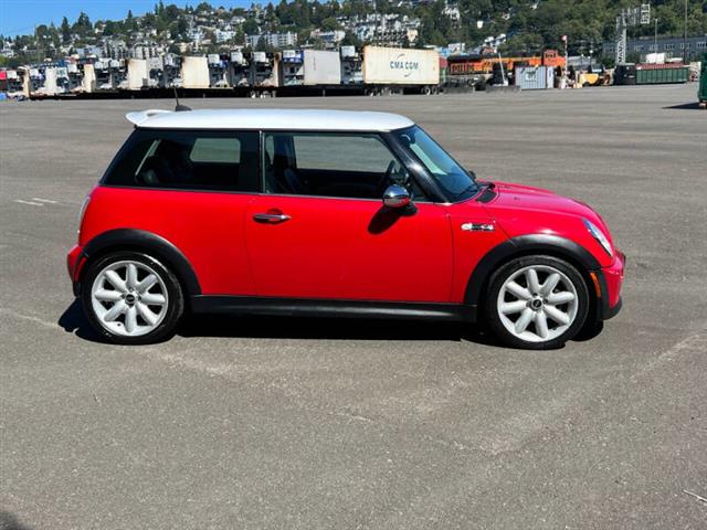 $6988 : 2005 MINI Cooper S image 8