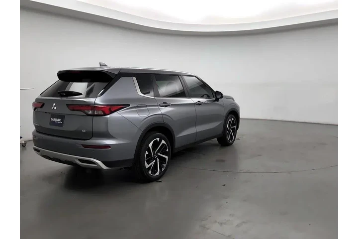 $24998 : Mitsubishi Outlander 2024 SE image 5
