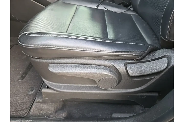 $26983 : Kia Telluride 2022 AWD LX 4d image 5