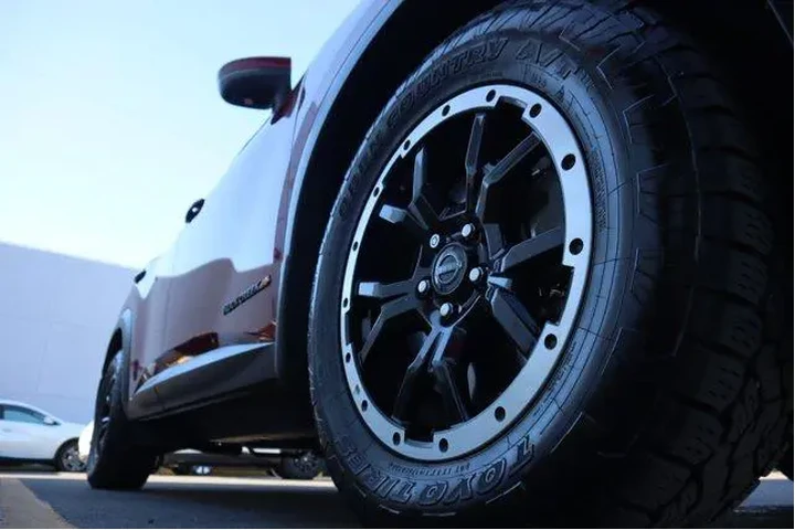 $32746 : Nissan Pathfinder 2024 AWD R image 7