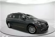 Pre-Owned 2022 Pacifica Touri en Milwaukee