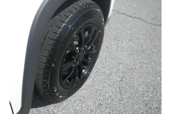 $25980 : Jeep Cherokee 2023 4x4 Altit image 9