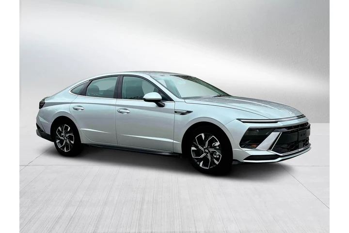 $23000 : Hyundai SONATA 2024 AWD SEL image 10