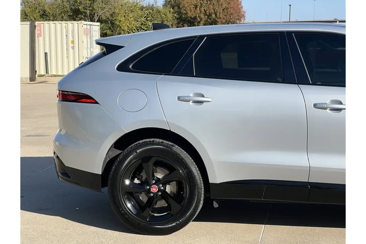 $31328 : Jaguar F-PACE 2023 AWD P250 image 10